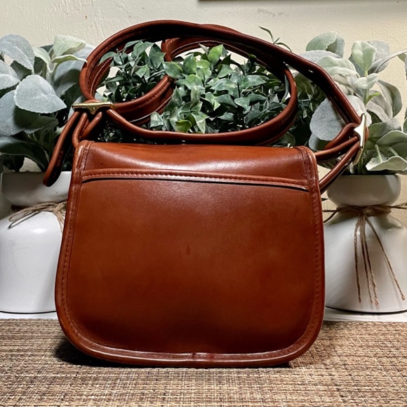 ❤️SOLD❤️Vintage Coach British Tan Legacy Small Flap 9965 - Picture 3 of 9